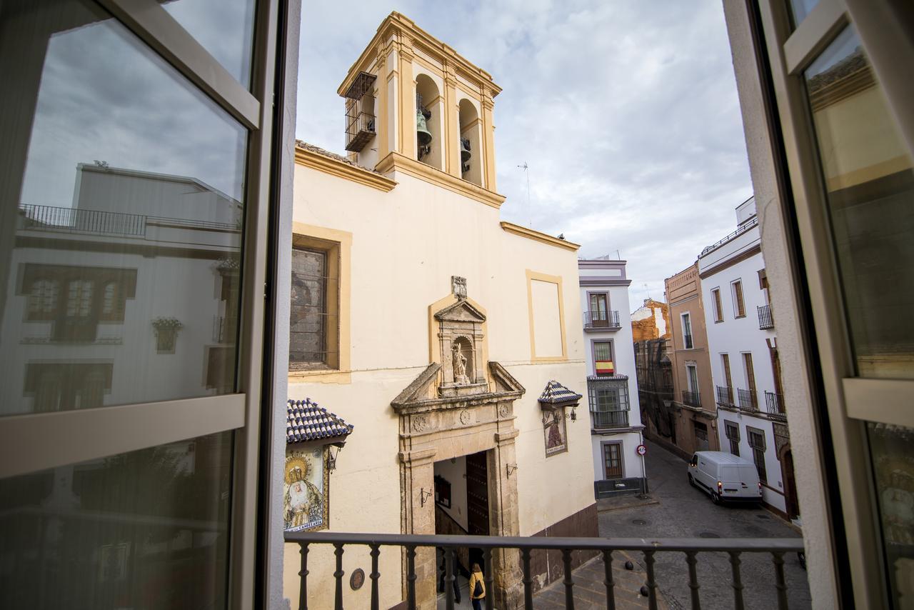 Petit Palace Santa Cruz Hotel 4*