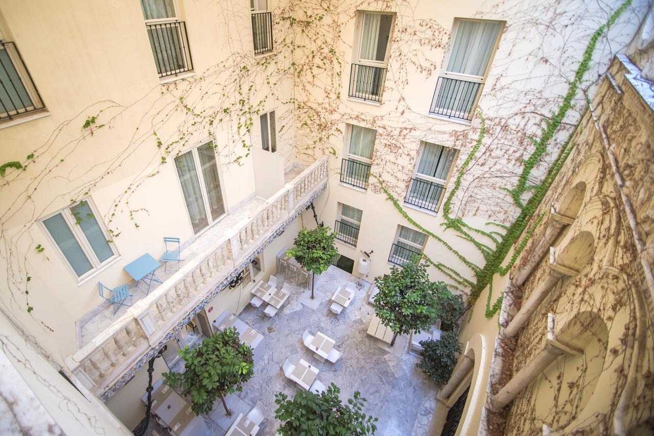 Hotel Petit Palace Santa Cruz 4*