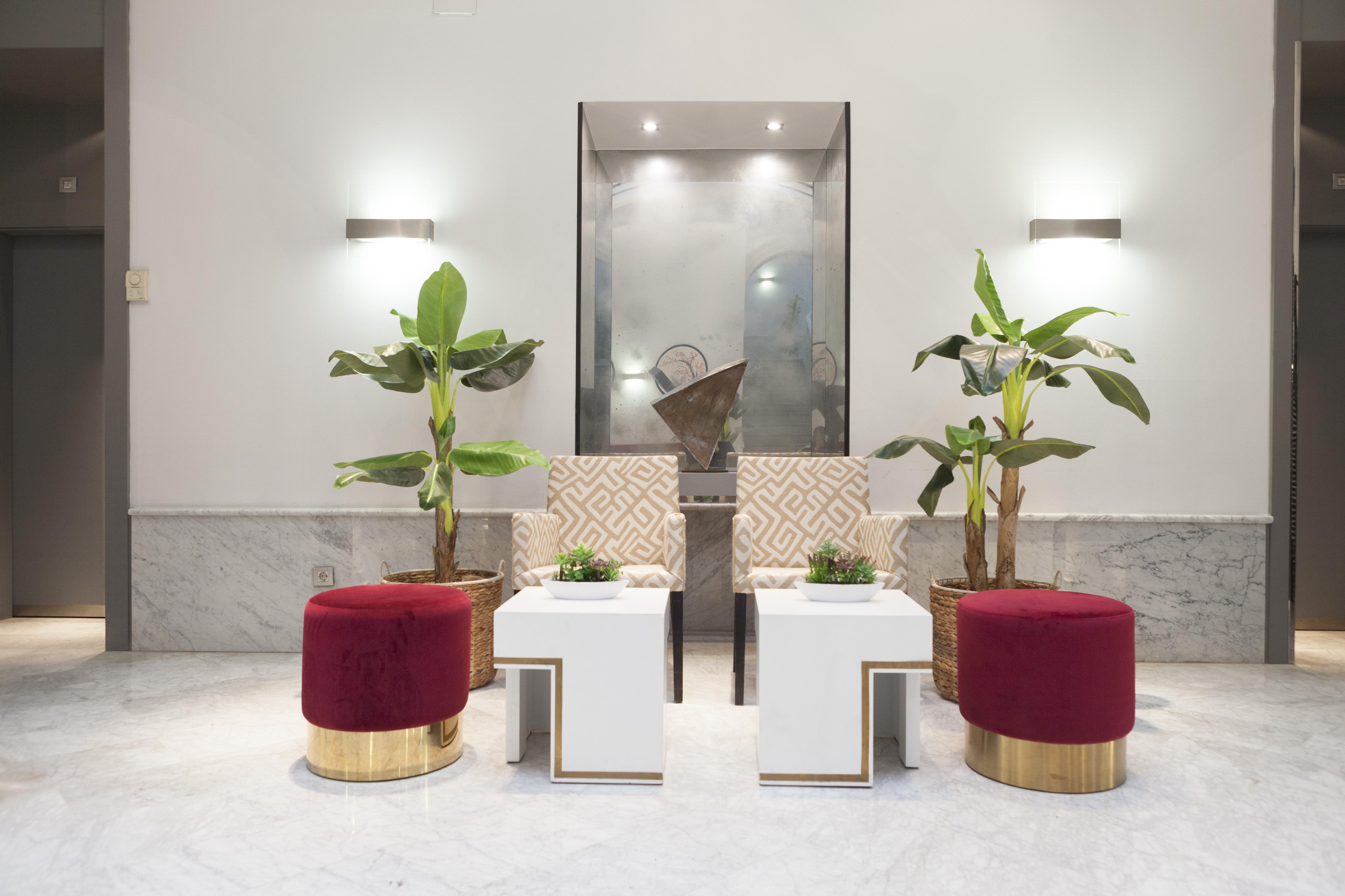 Petit Palace Santa Cruz Hotel 4*