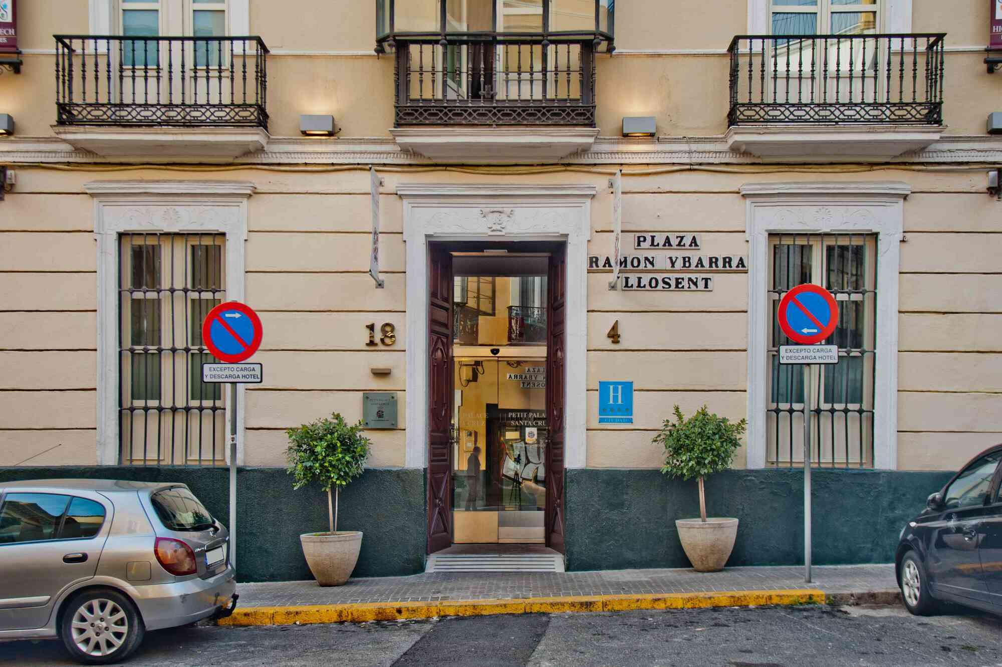 Petit Palace Santa Cruz